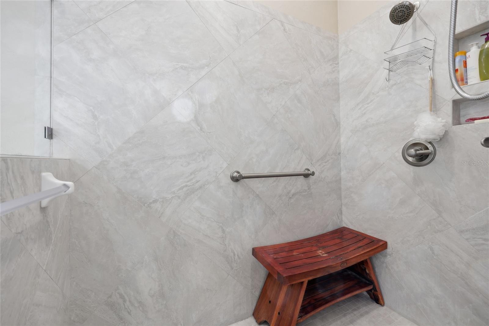 Image 33 of 62 For 10320 17th Place