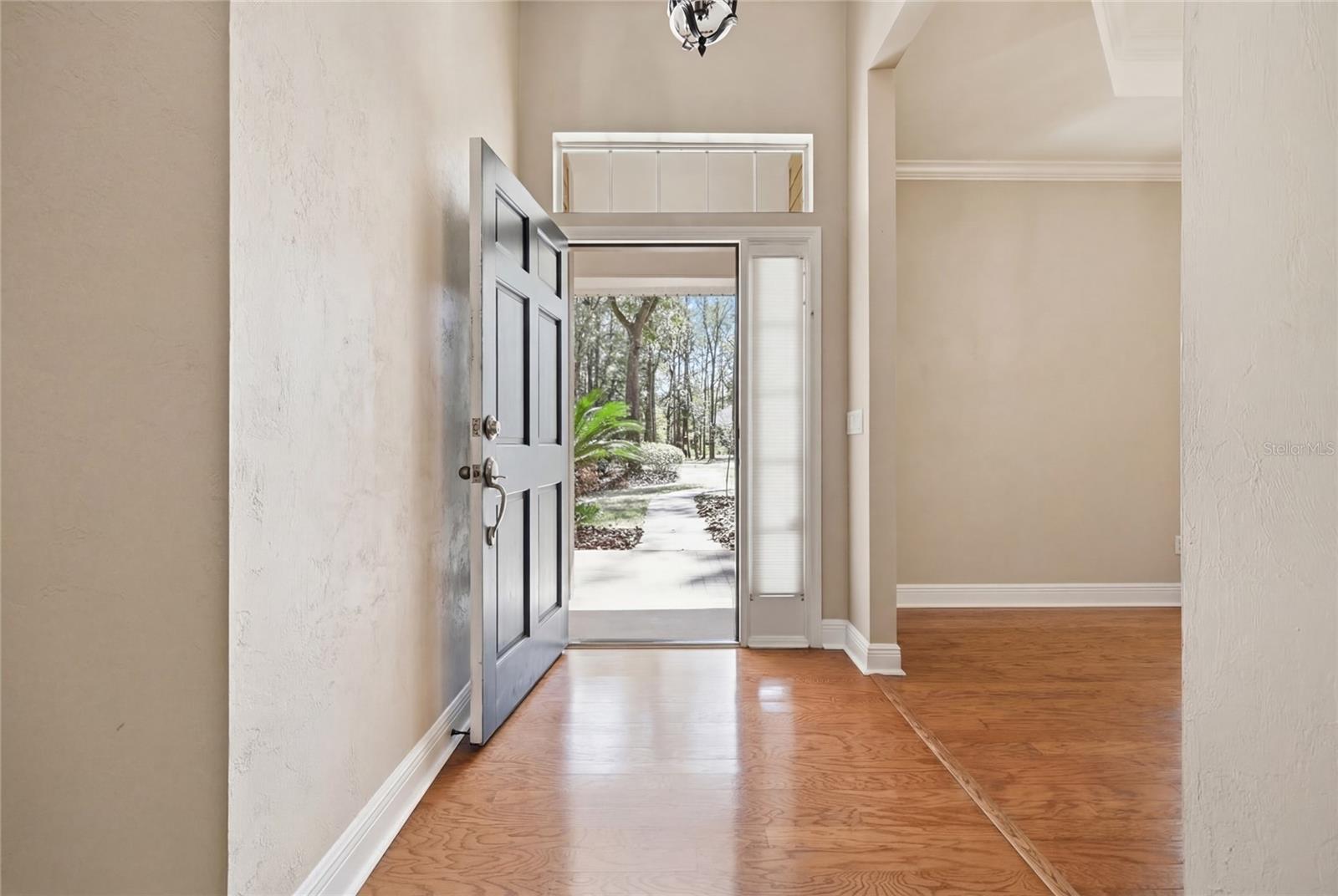 Image 5 of 62 For 10320 17th Place