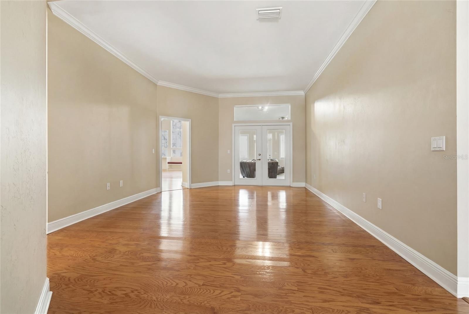 Image 6 of 62 For 10320 17th Place