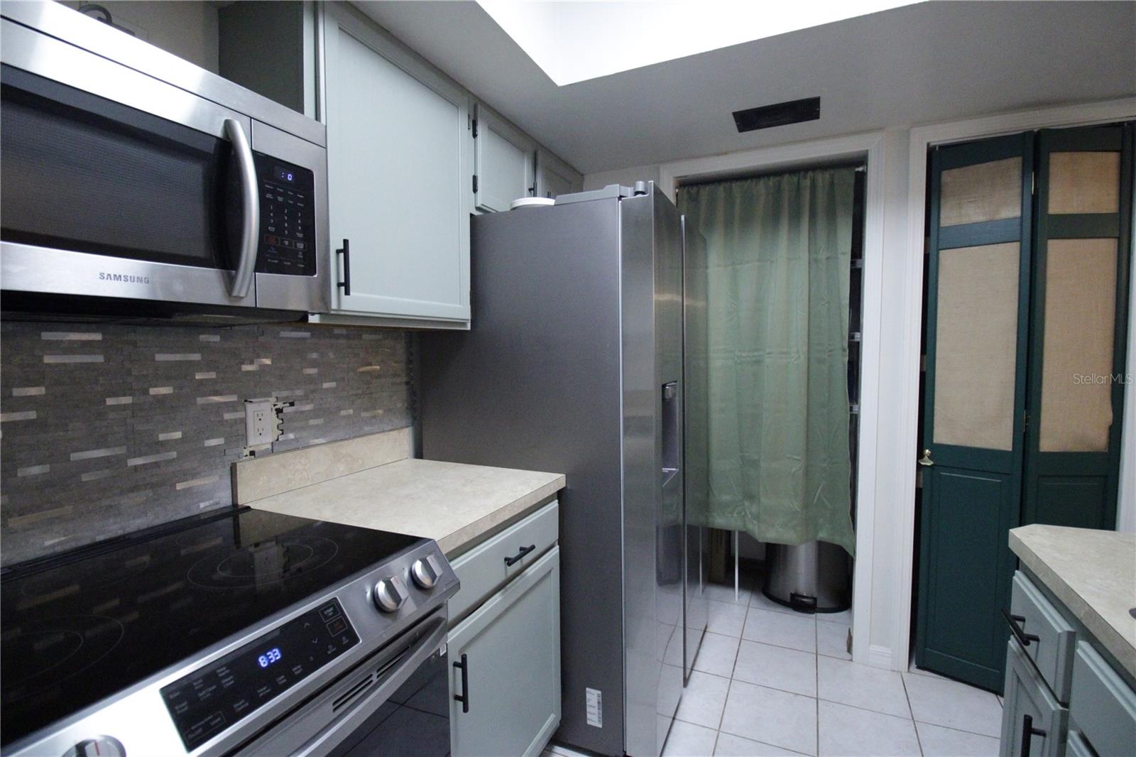 Image 6 of 19 For 900 62nd Boulevard K72