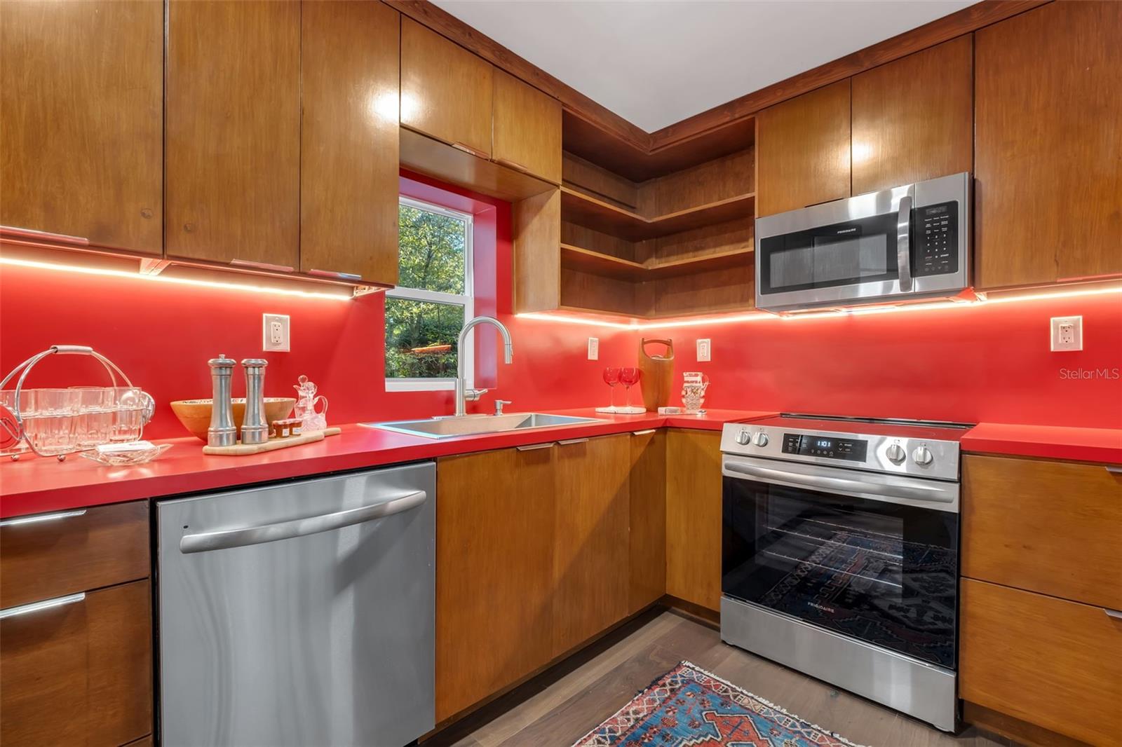 Image 16 of 54 For 2804 Glennis Court