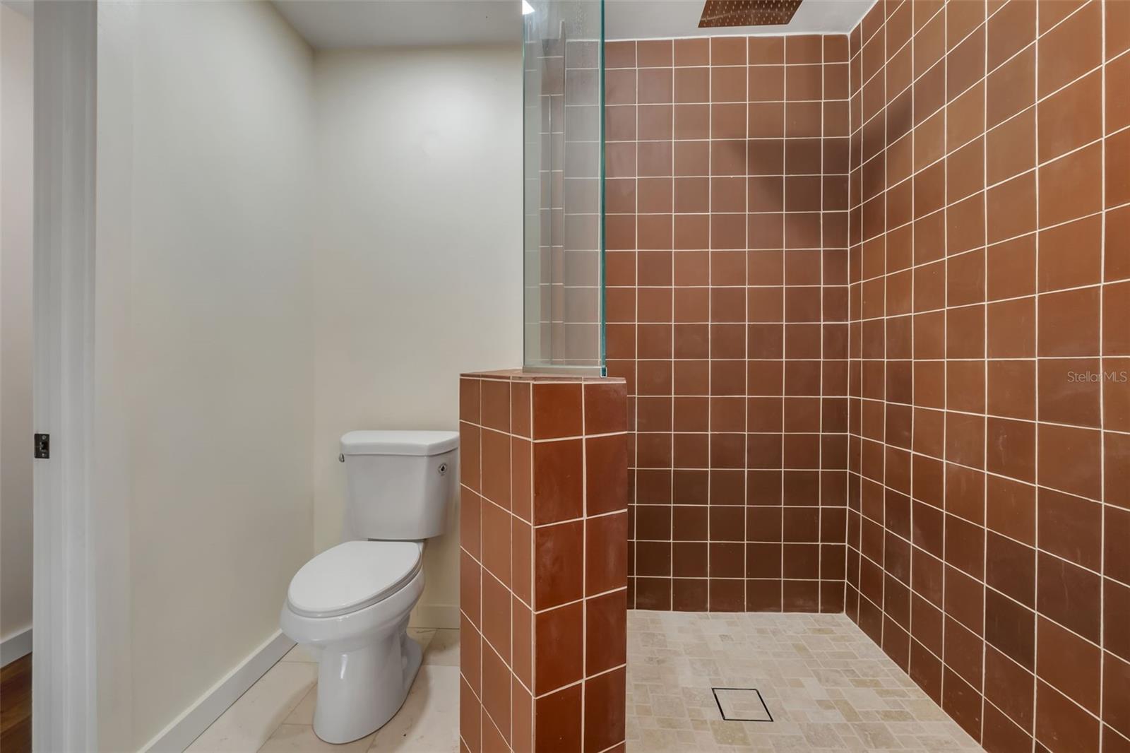 Image 32 of 54 For 2804 Glennis Court