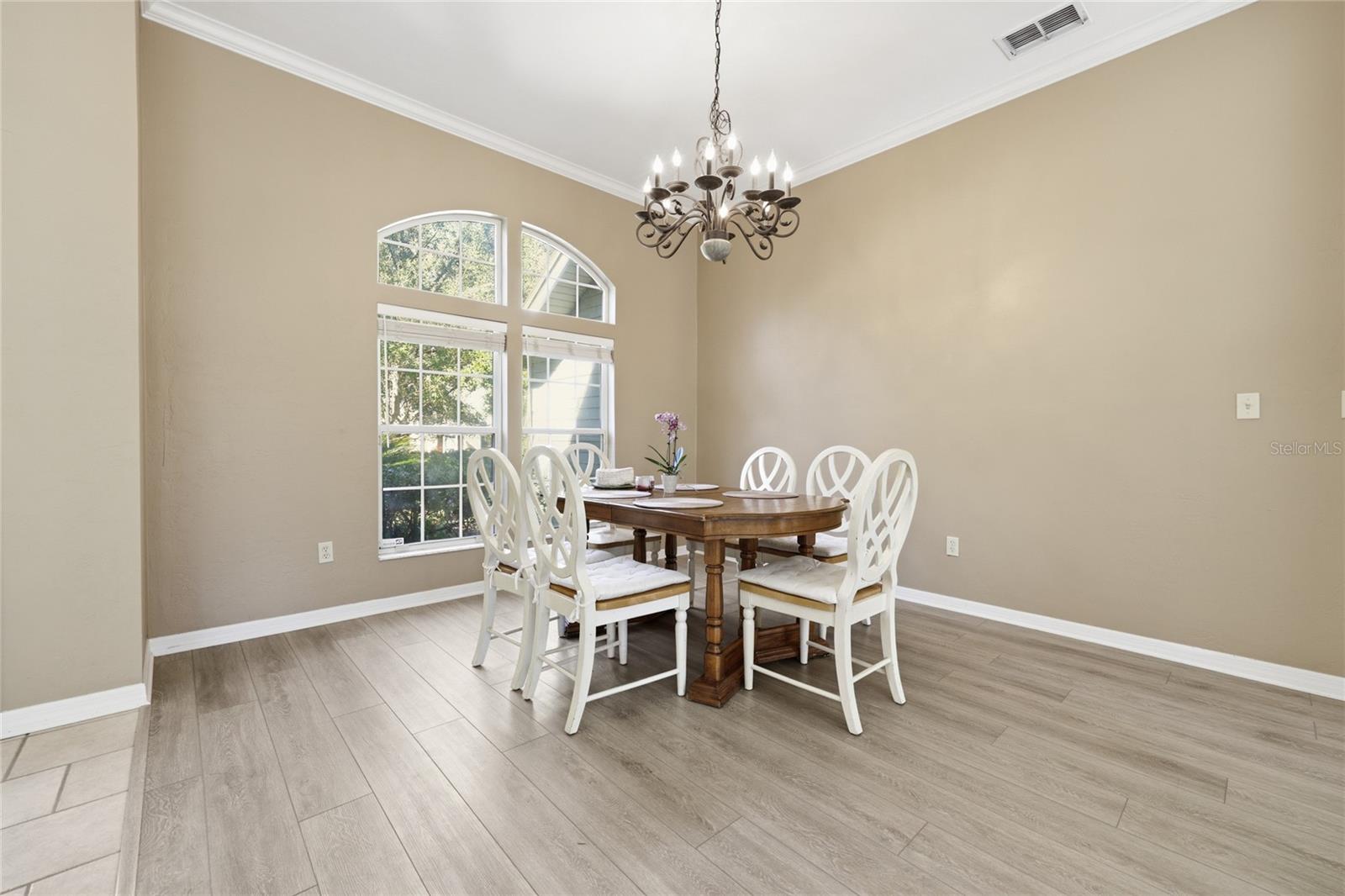 Image 10 of 57 For 9605 33rd Lane