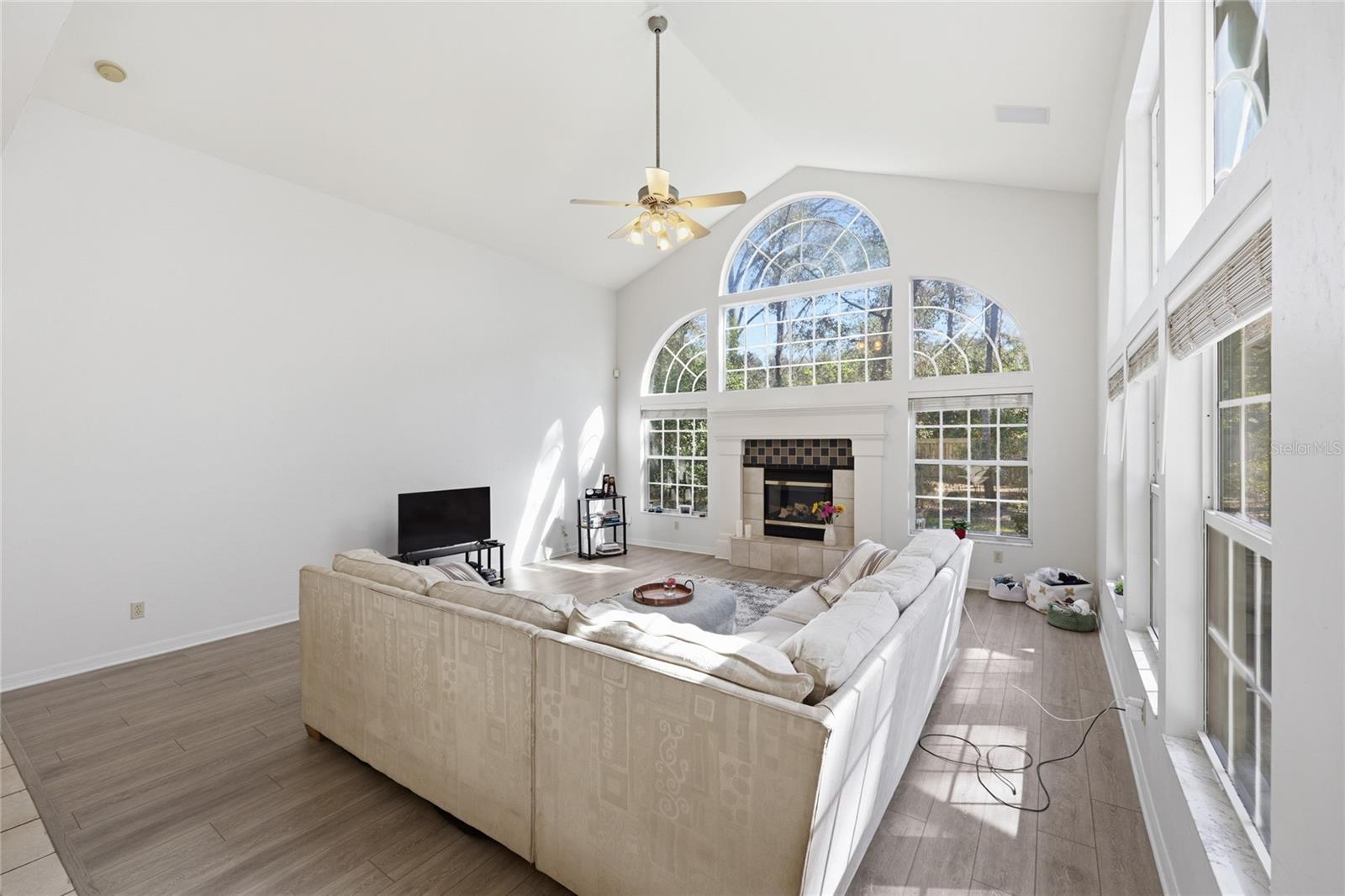 Image 13 of 57 For 9605 33rd Lane