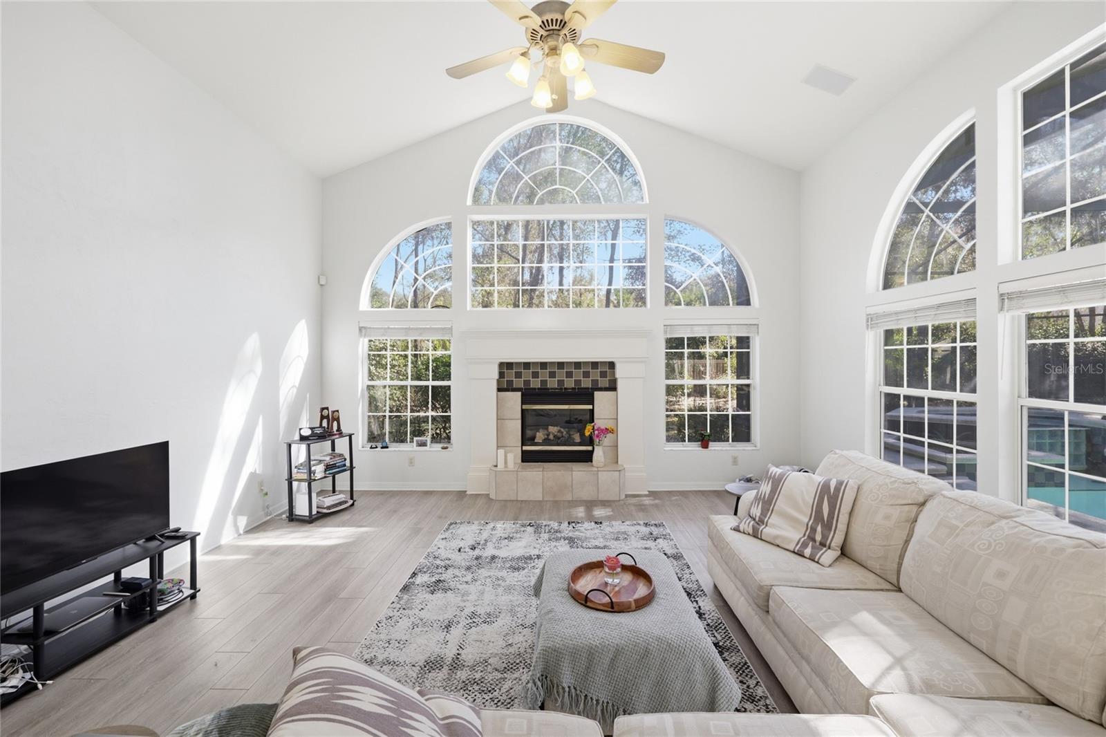 Image 14 of 57 For 9605 33rd Lane