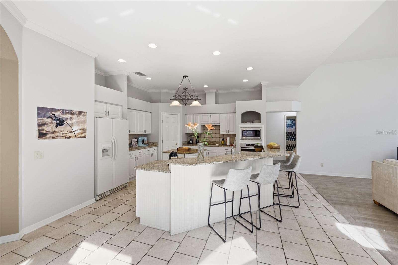 Image 18 of 57 For 9605 33rd Lane