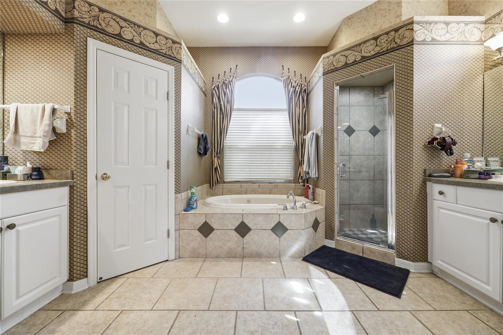 Image 26 of 57 For 9605 33rd Lane