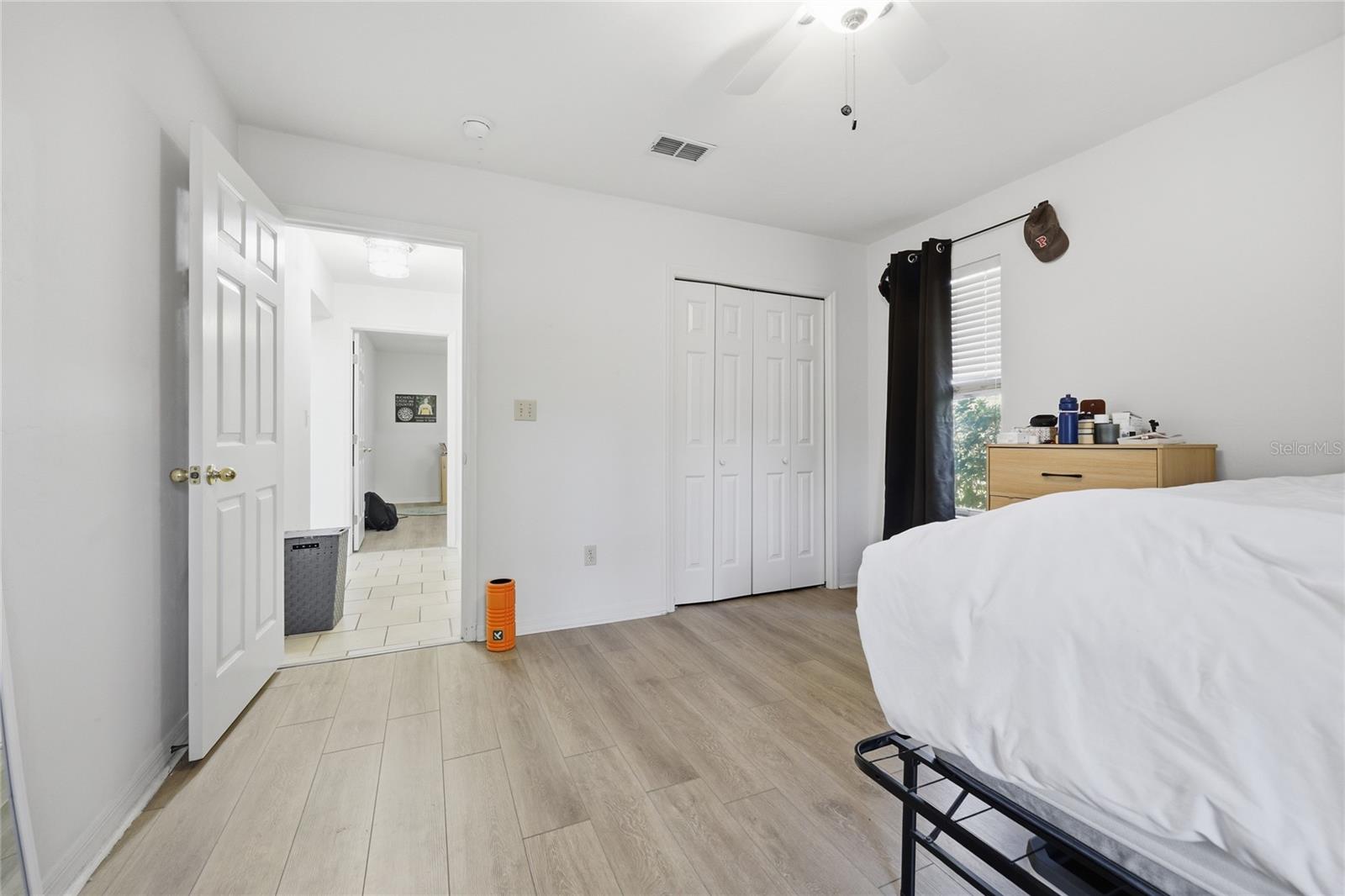 Image 41 of 57 For 9605 33rd Lane