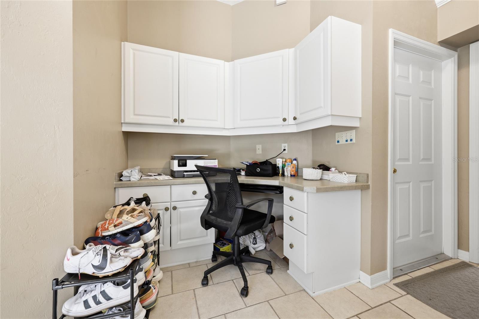 Image 42 of 57 For 9605 33rd Lane