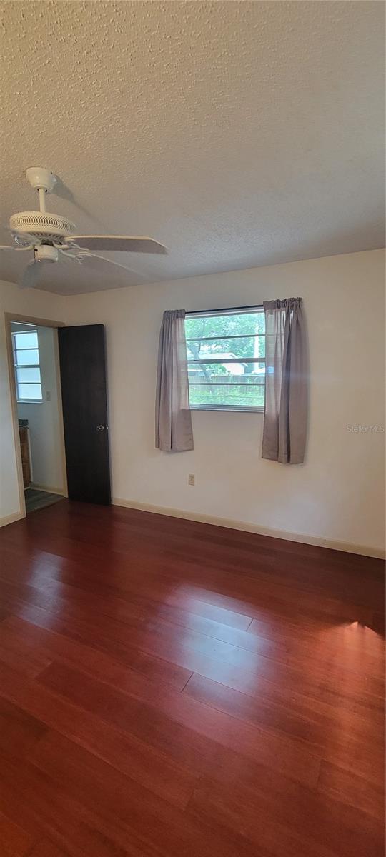 Image 17 of 31 For 4243 20th Terrace