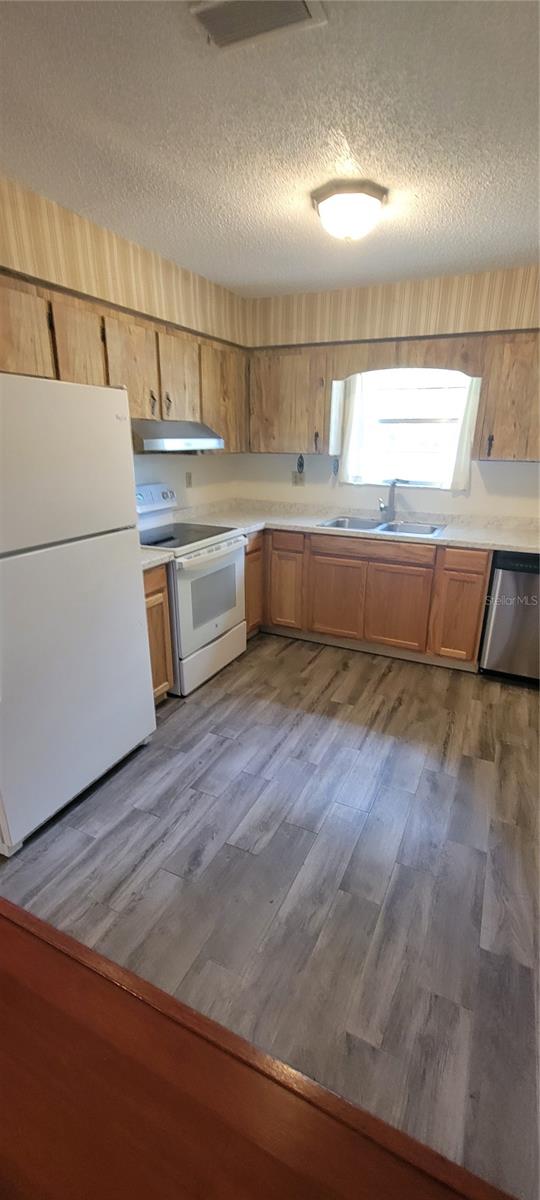 Image 3 of 31 For 4243 20th Terrace