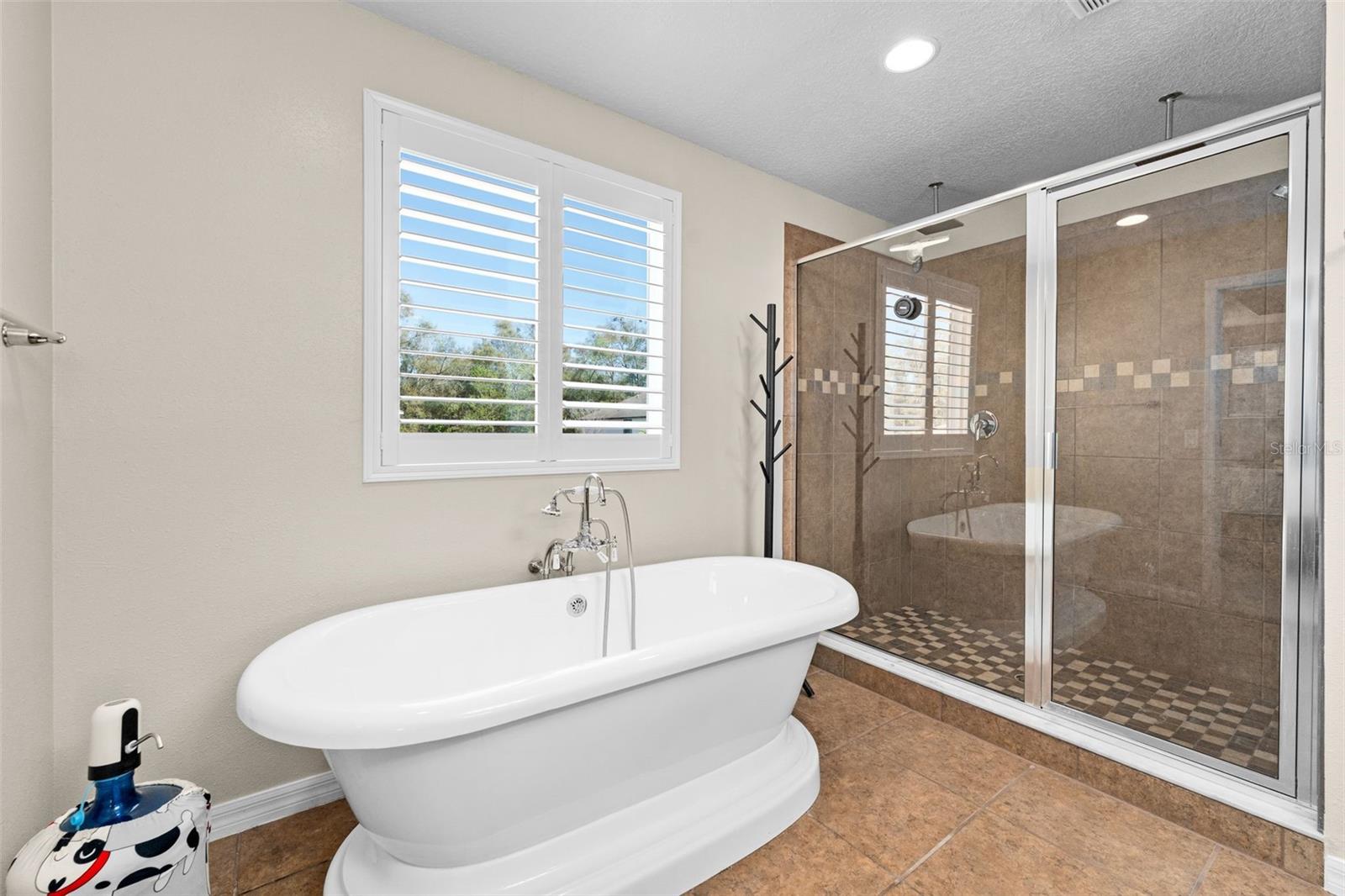 Image 20 of 52 For 1049 233rd Drive