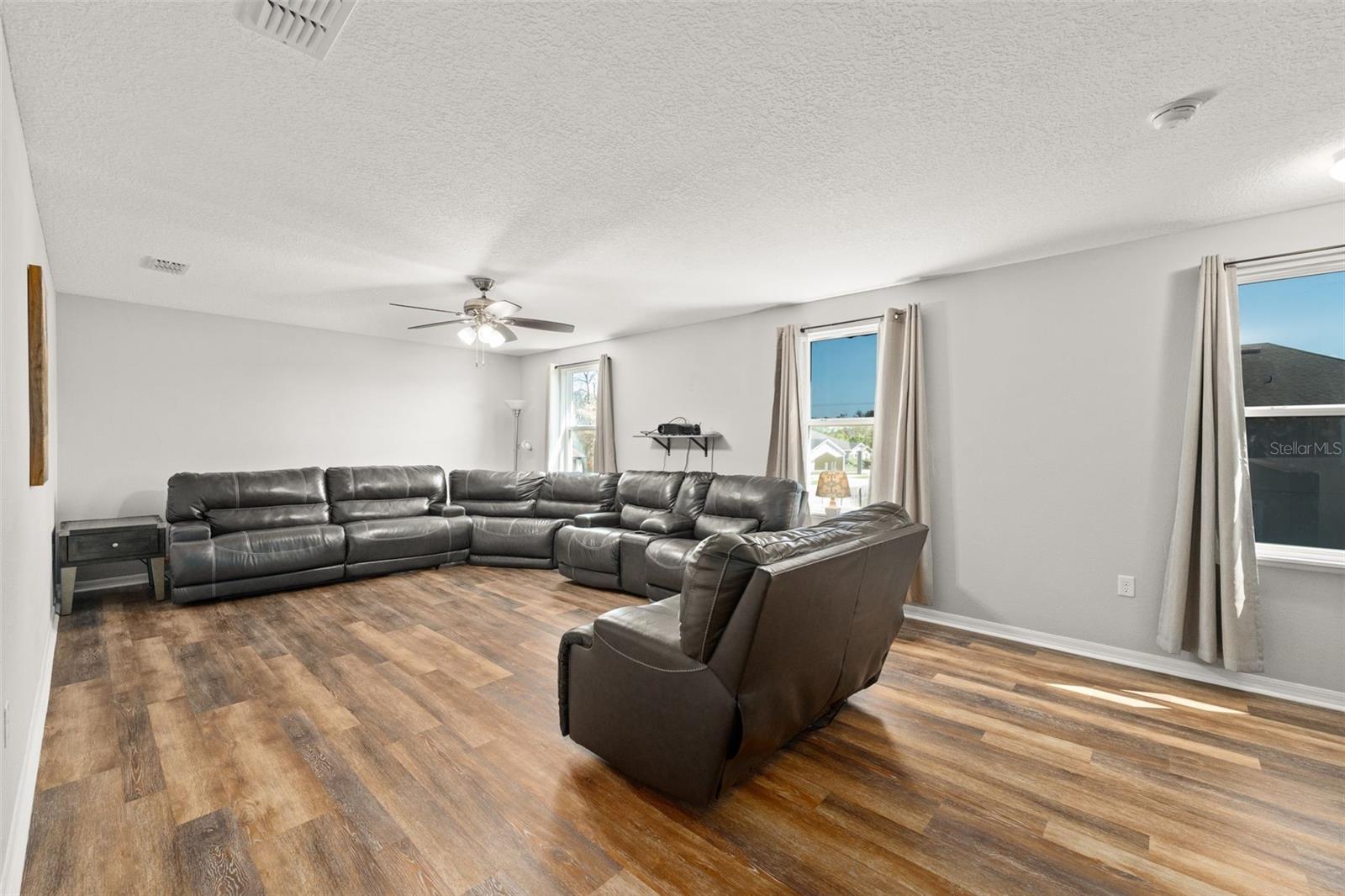 Image 23 of 52 For 1049 233rd Drive