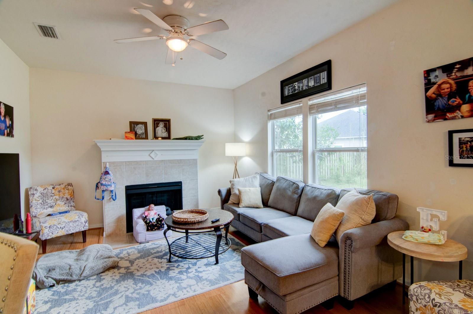 Image 11 of 30 For 7852 84th Way