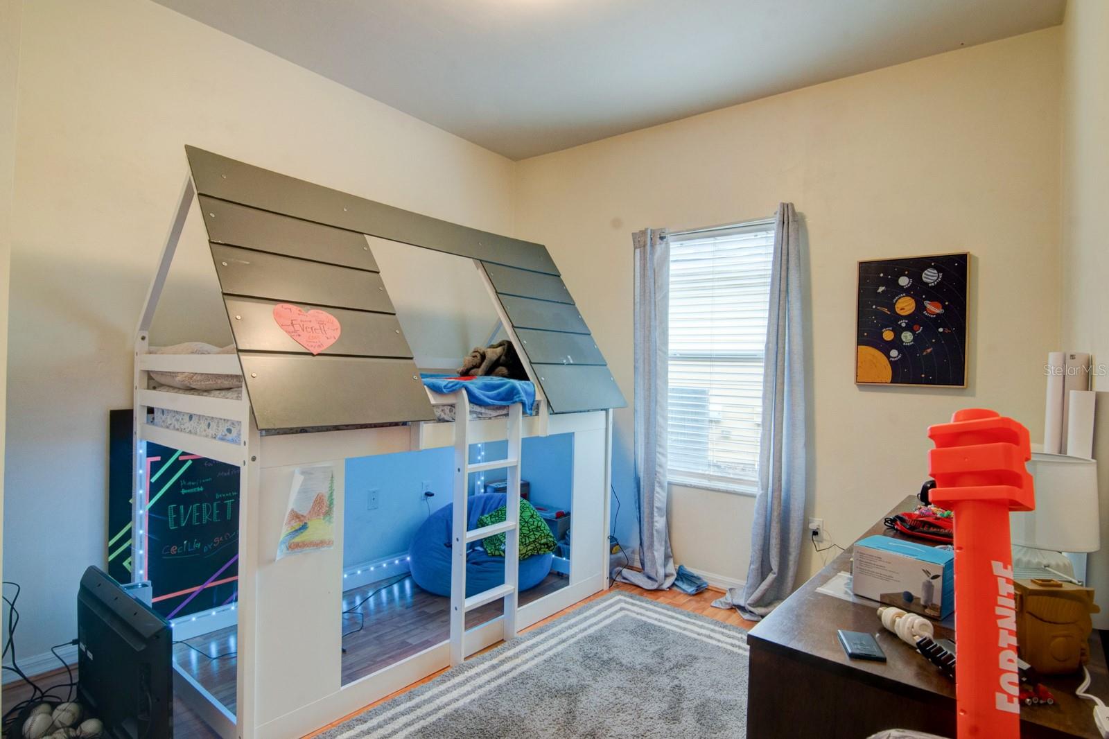 Image 18 of 30 For 7852 84th Way