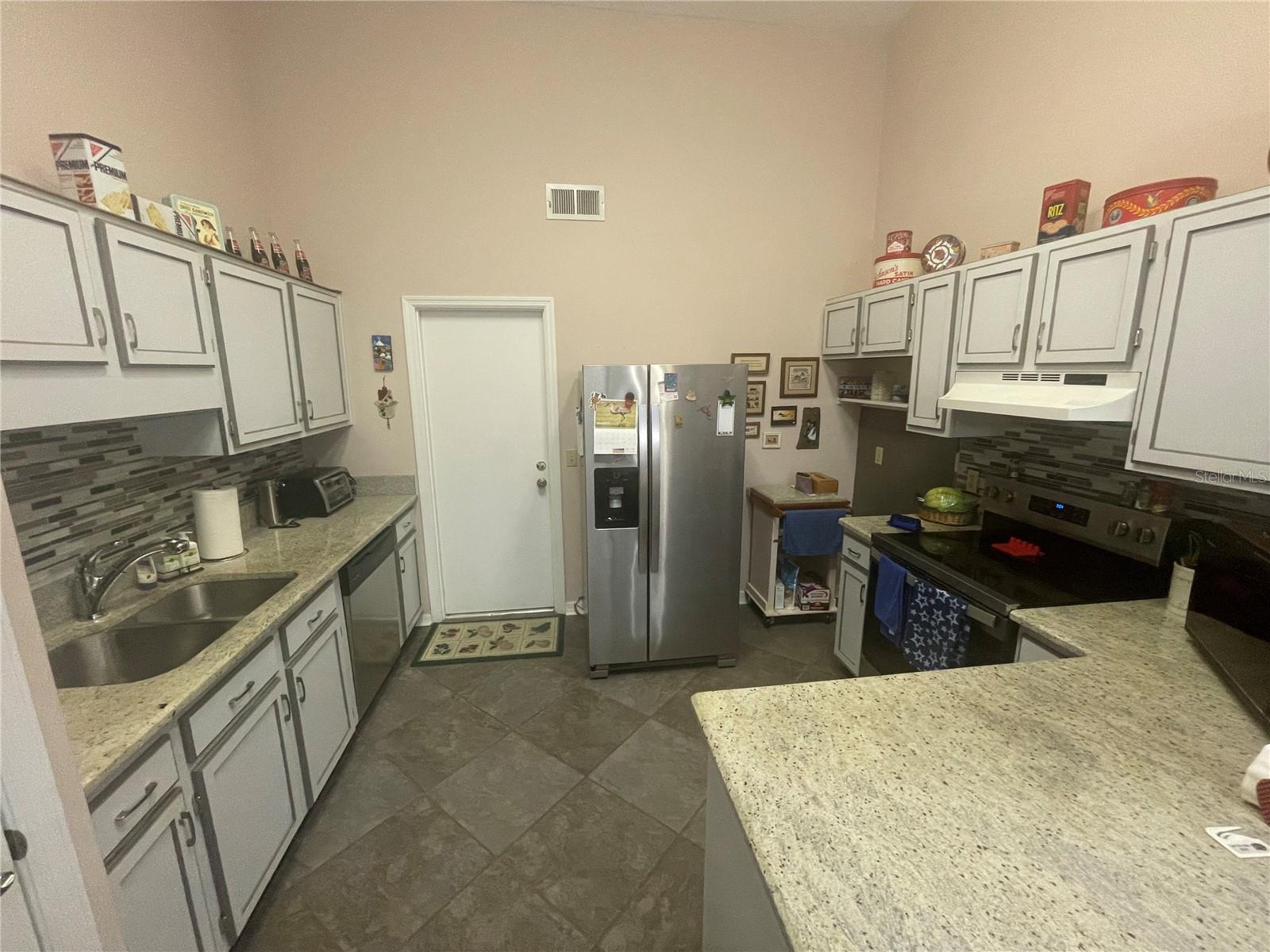 Image 3 of 22 For 324 48th Boulevard K