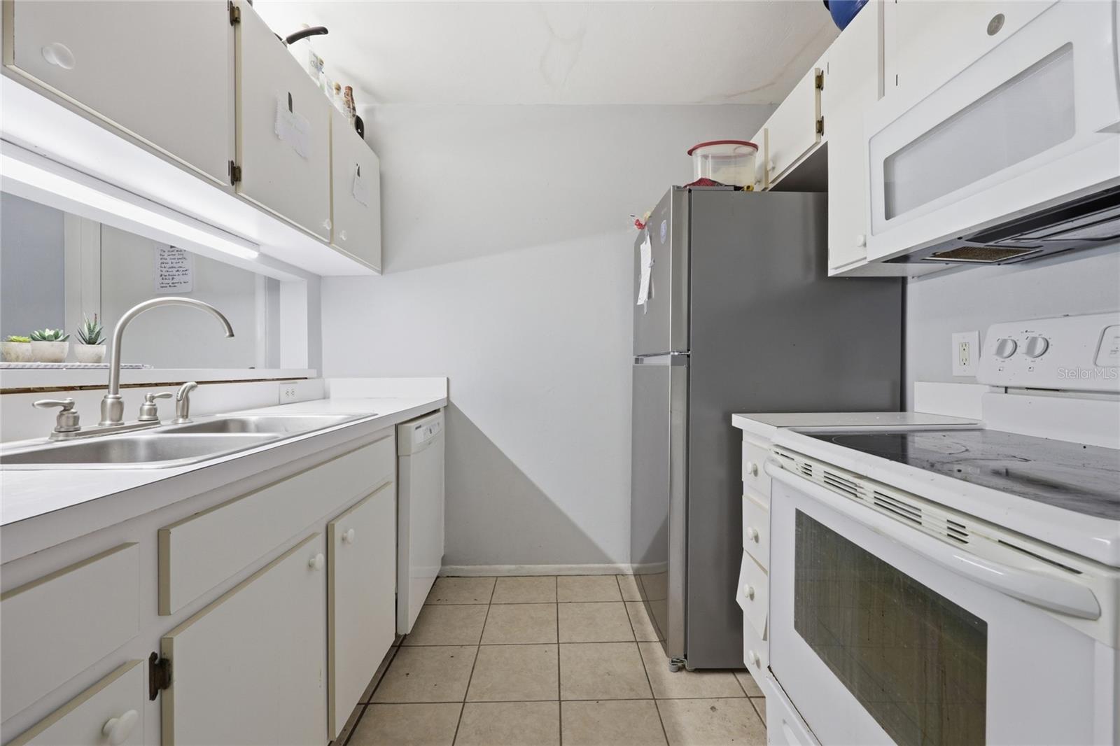 Image 8 of 20 For 4000 Sw 23rd Unit 3108