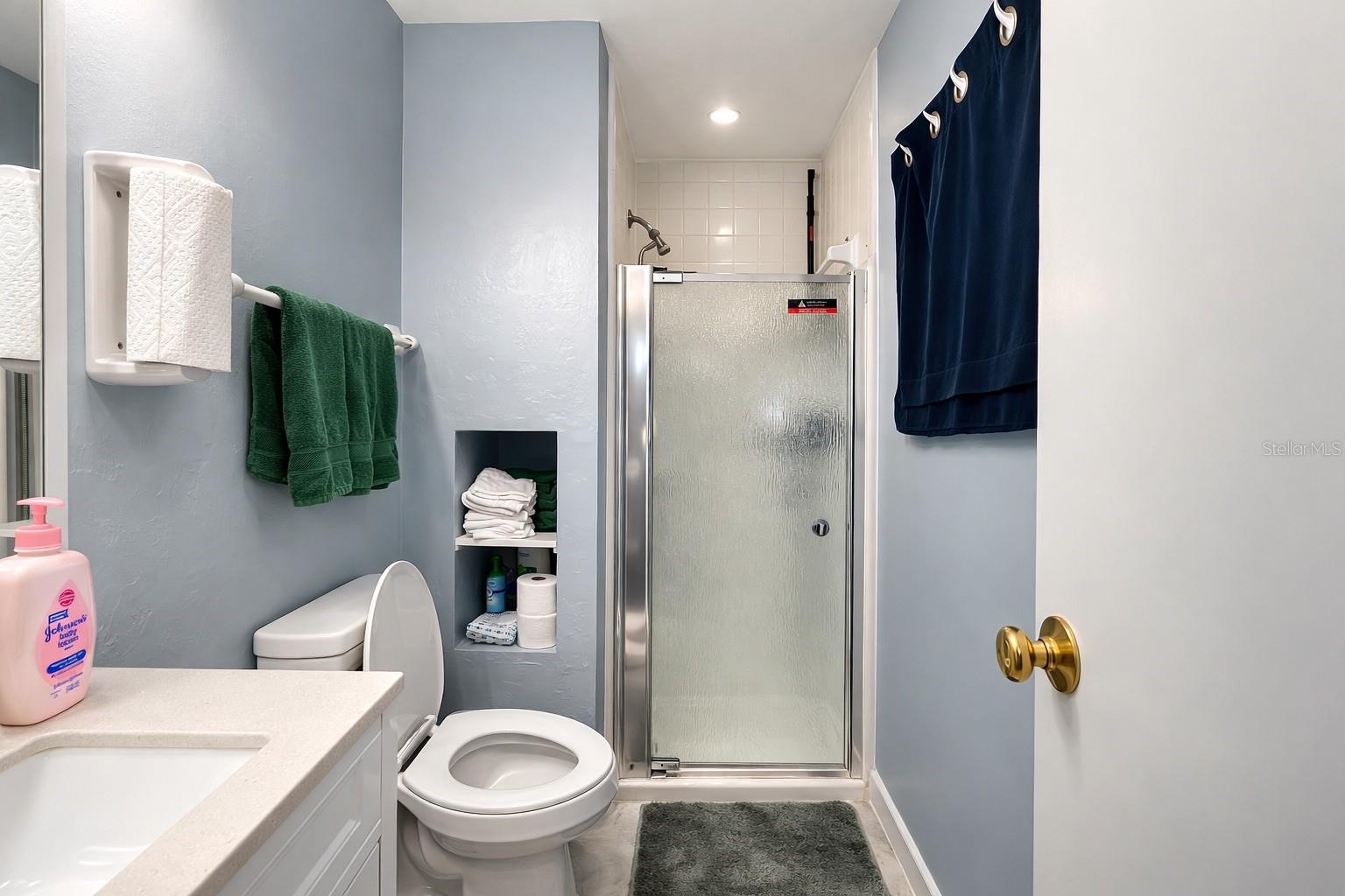 Image 16 of 28 For 4133 48th Place