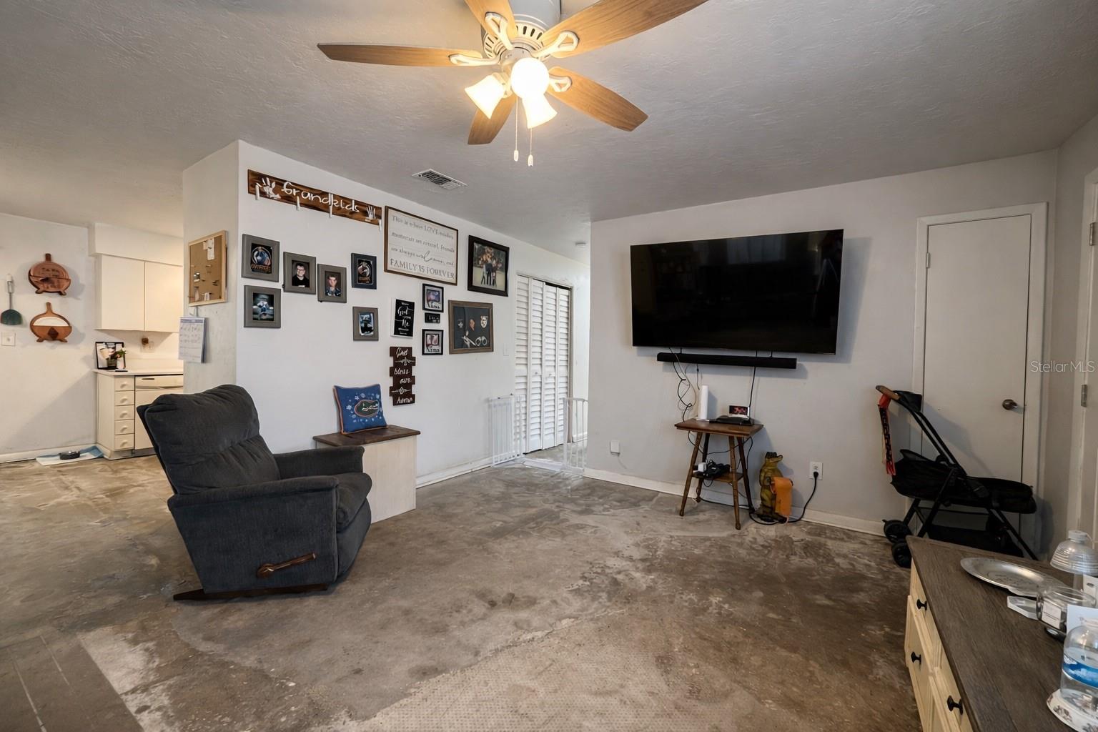 Image 5 of 28 For 4133 48th Place