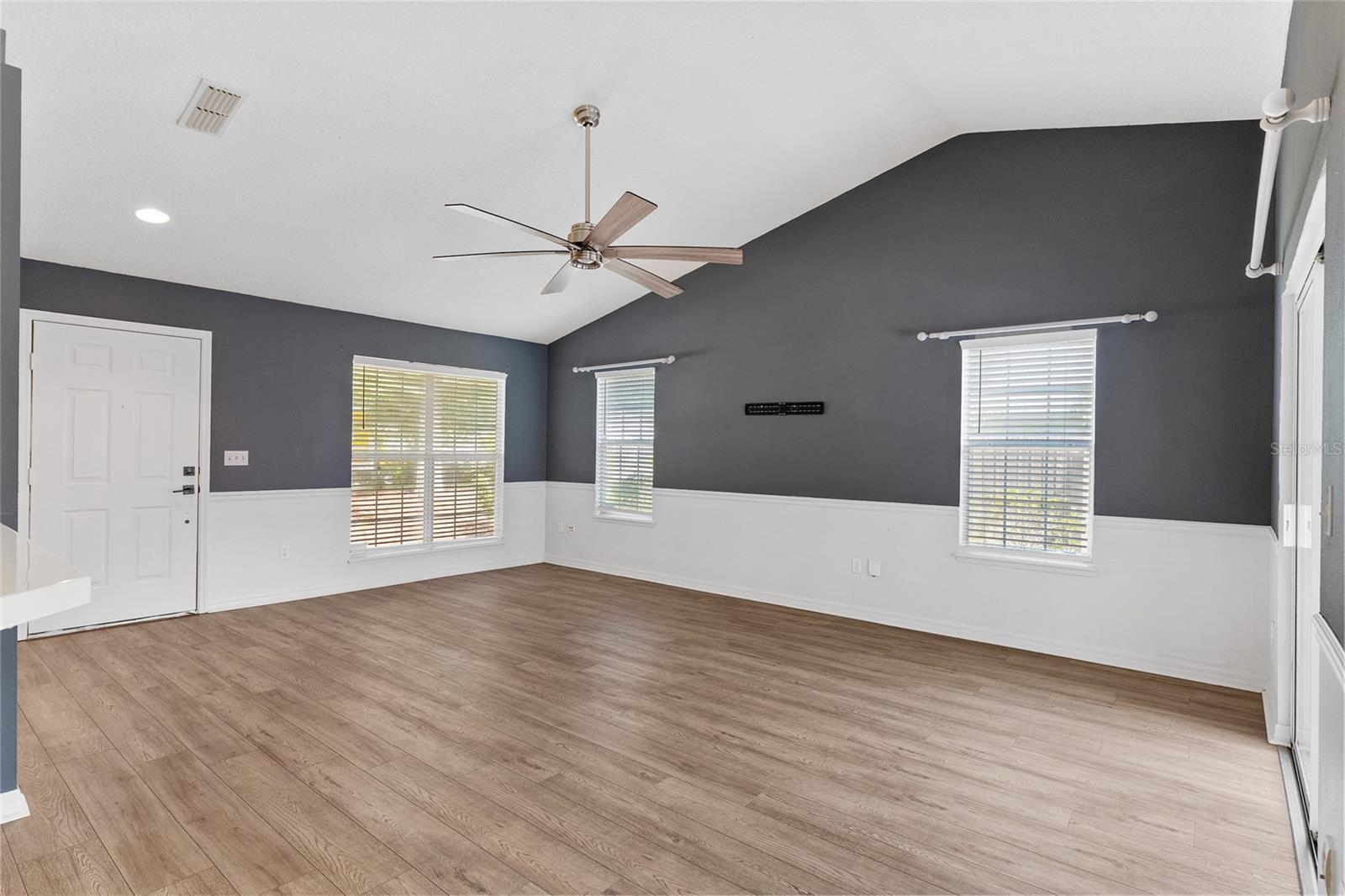 Image 16 of 58 For 6621 81st Street