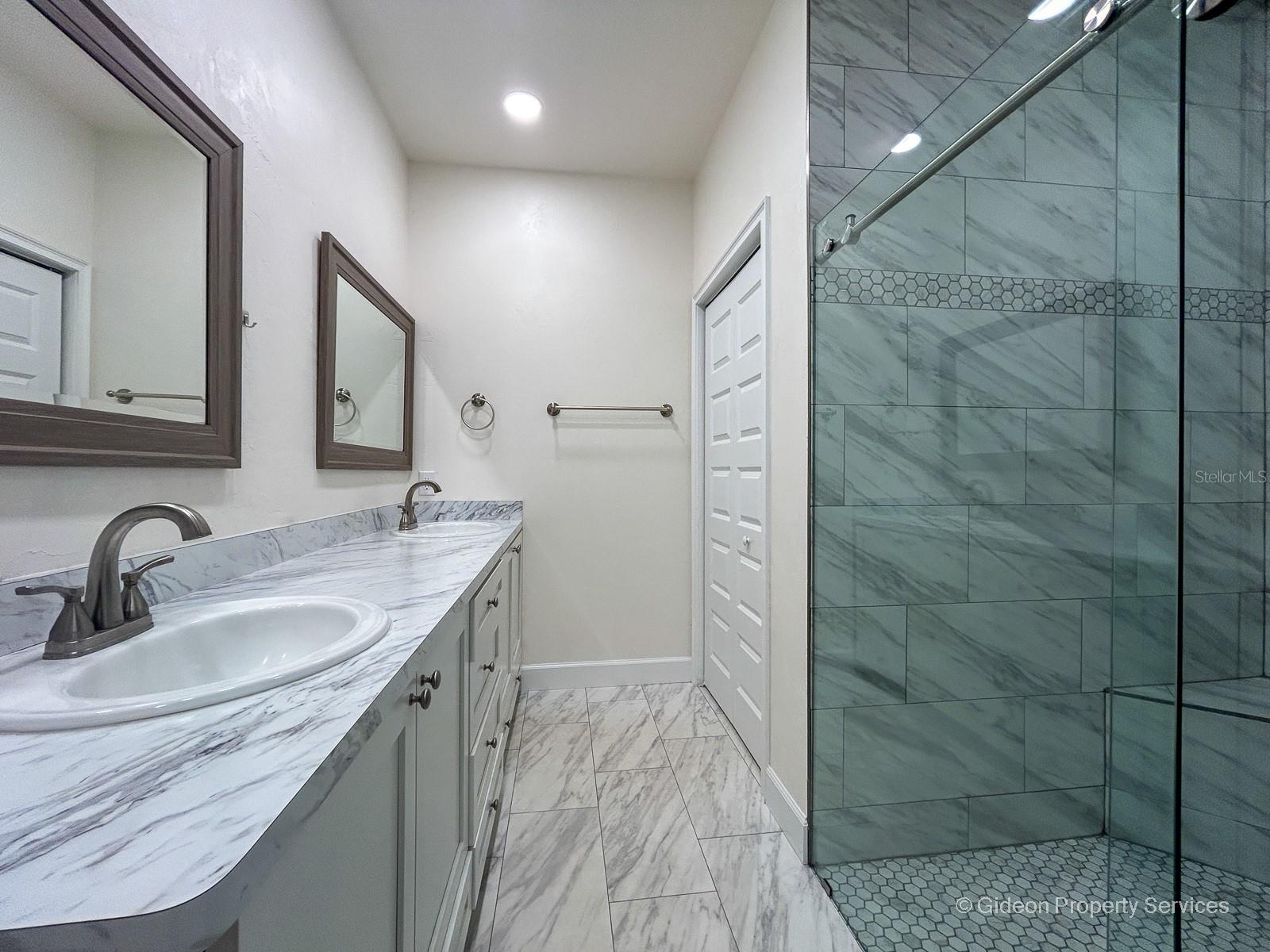 Image 19 of 36 For 4460 19th Street