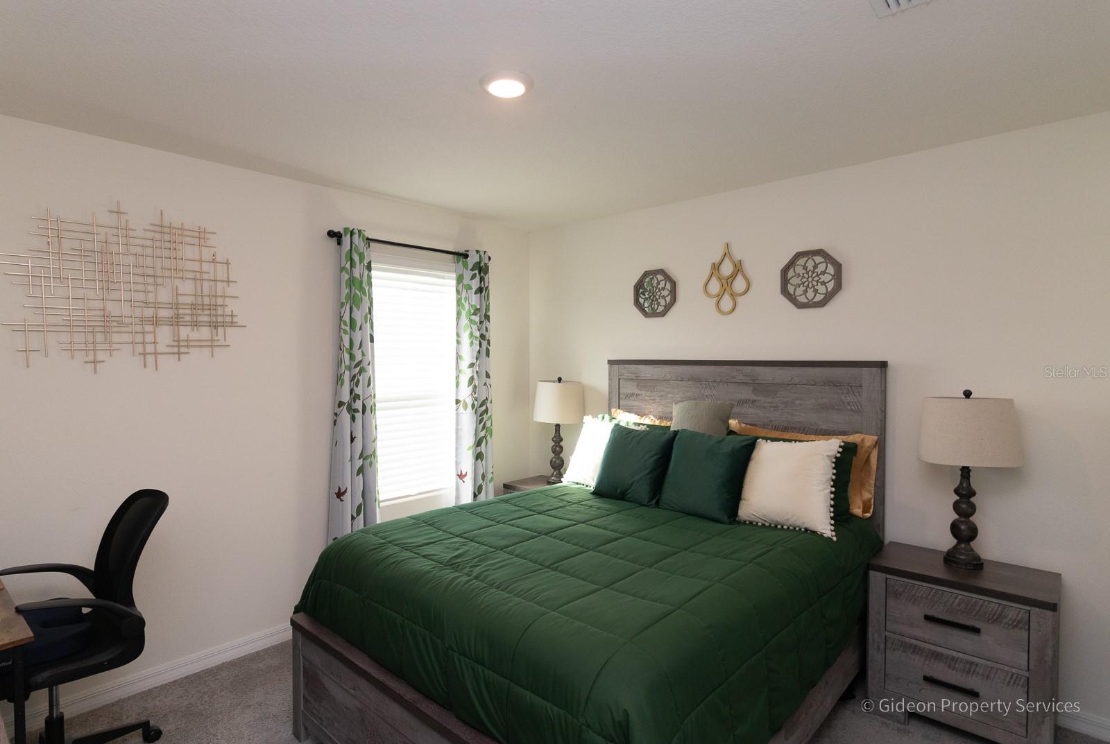 Image 13 of 36 For 16372 190th Street