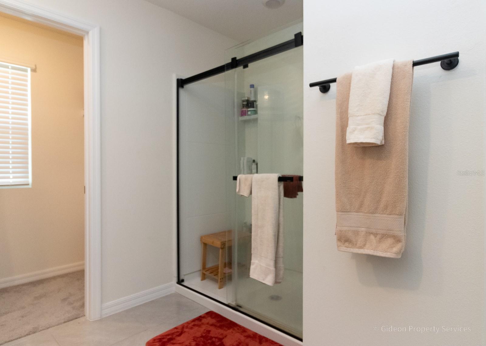 Image 20 of 36 For 16372 190th Street