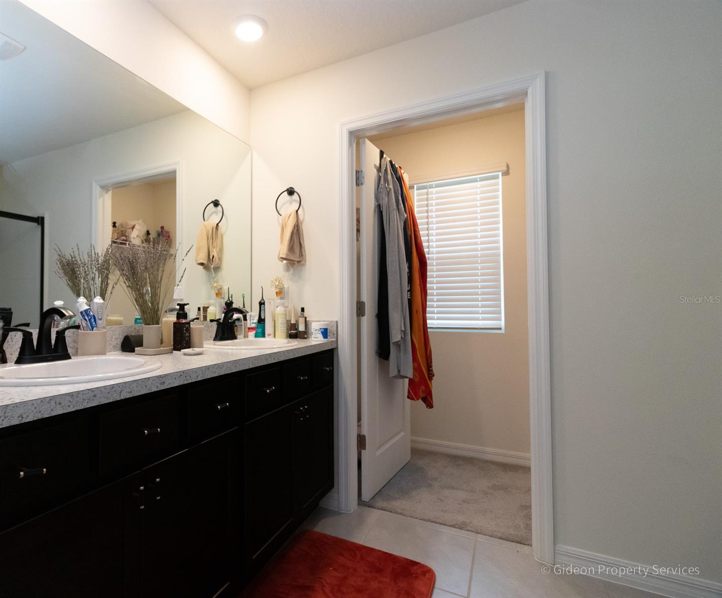 Image 21 of 36 For 16372 190th Street