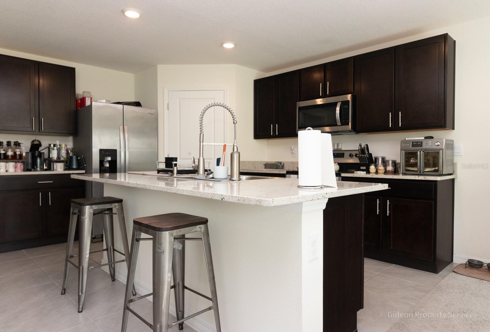 Image 5 of 36 For 16372 190th Street