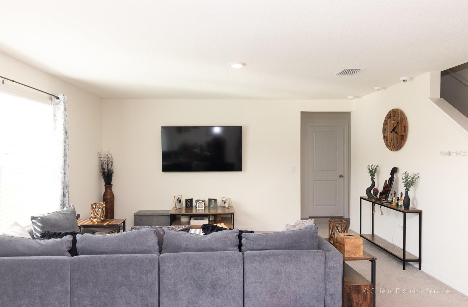 Image 9 of 36 For 16372 190th Street