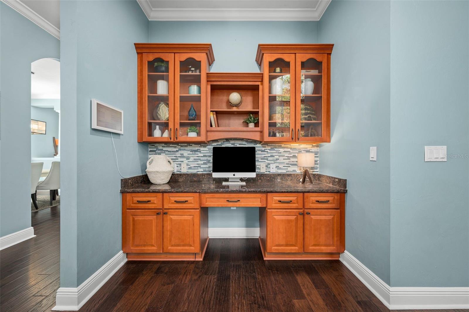 Image 14 of 53 For 2163 37th Court