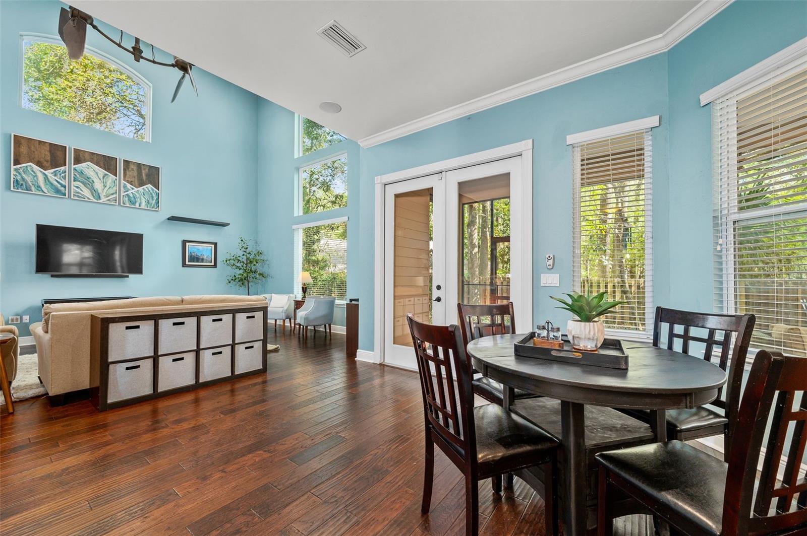 Image 25 of 53 For 2163 37th Court