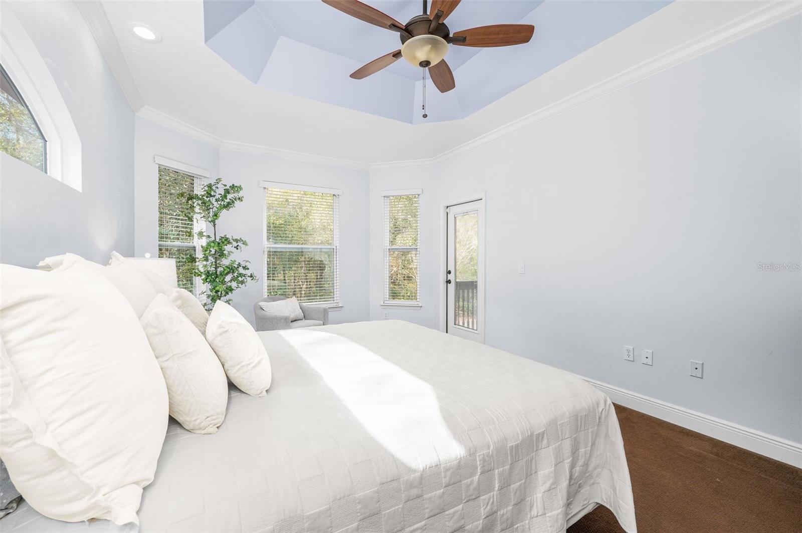 Image 28 of 53 For 2163 37th Court