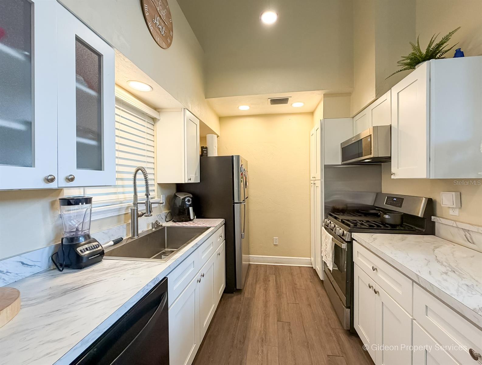 Image 4 of 12 For 2929 43rd Avenue