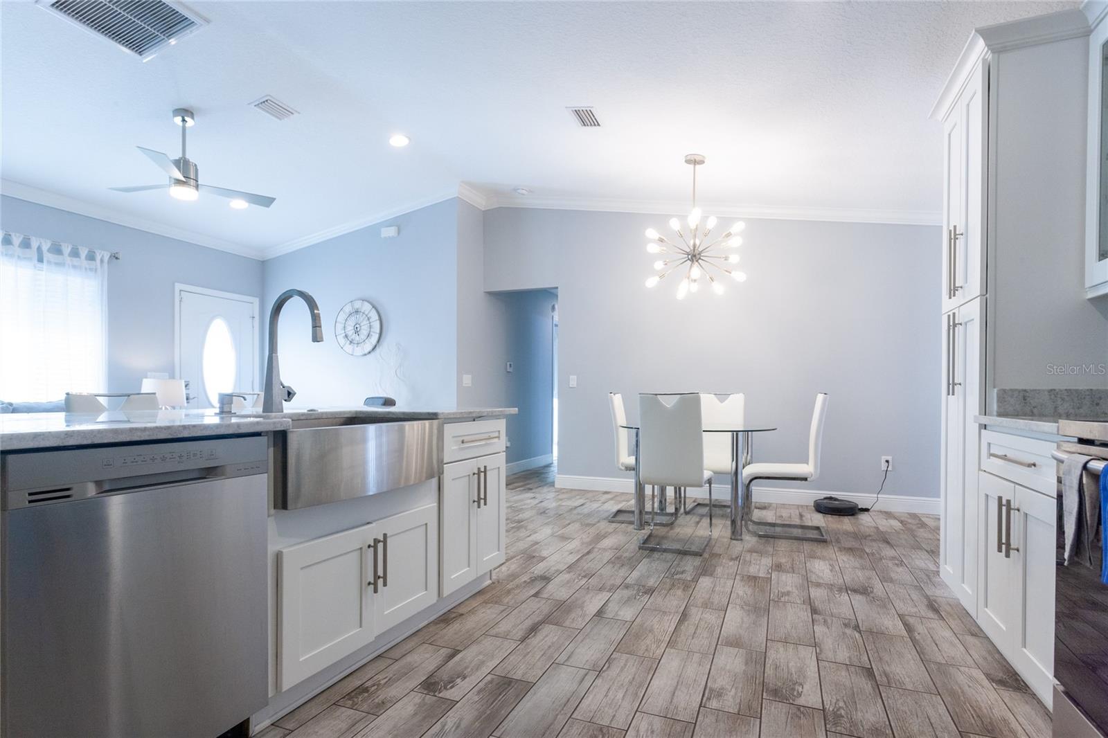 Image 11 of 30 For 15540 5th Street