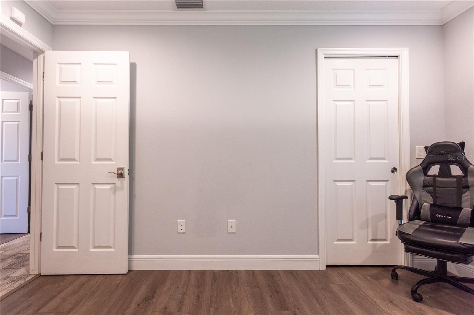 Image 22 of 30 For 15540 5th Street