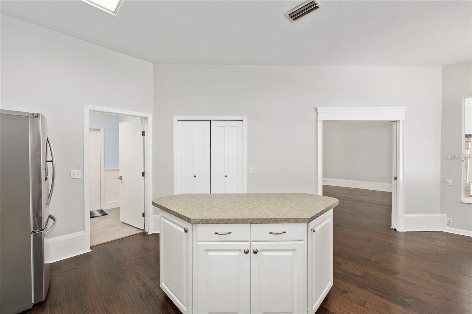 Image 20 of 58 For 4312 55th Way