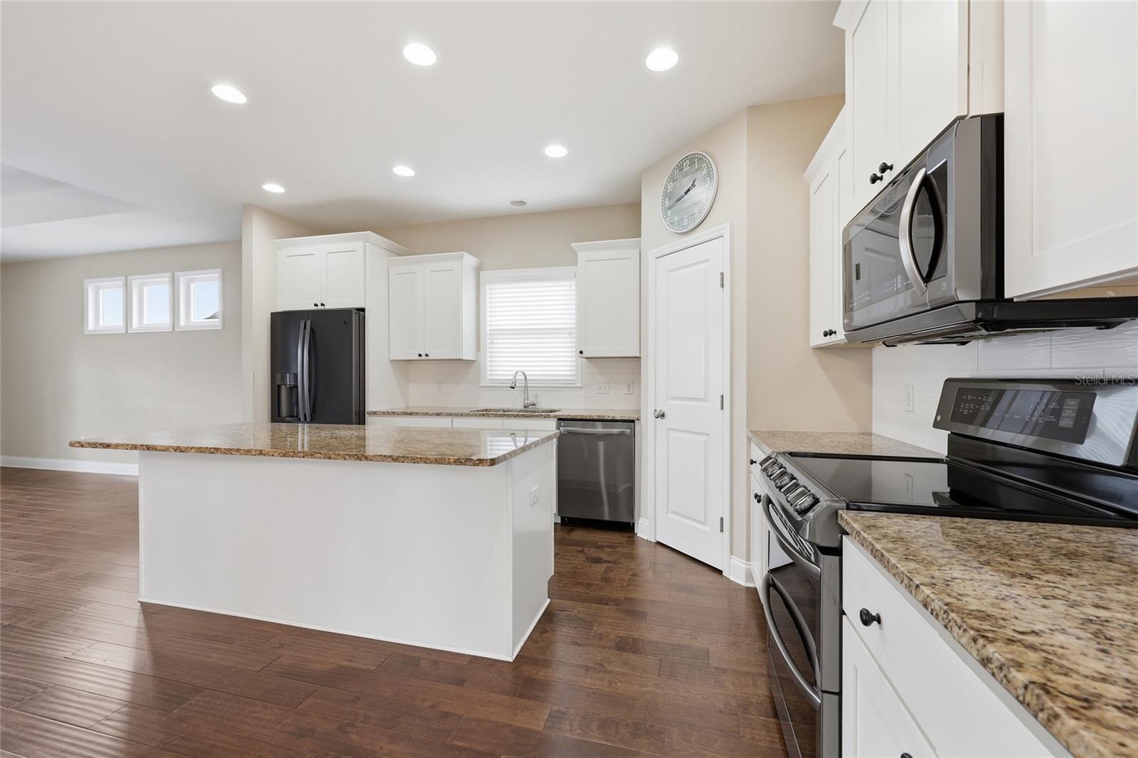 Image 13 of 34 For 11345 31st Lane