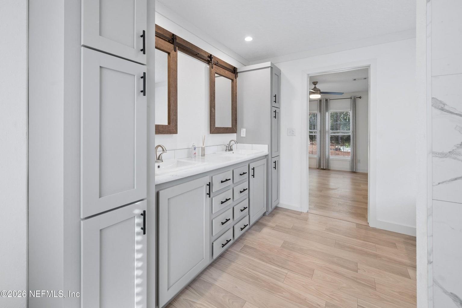 Image 18 of 37 For 7577 Hot Springs Court