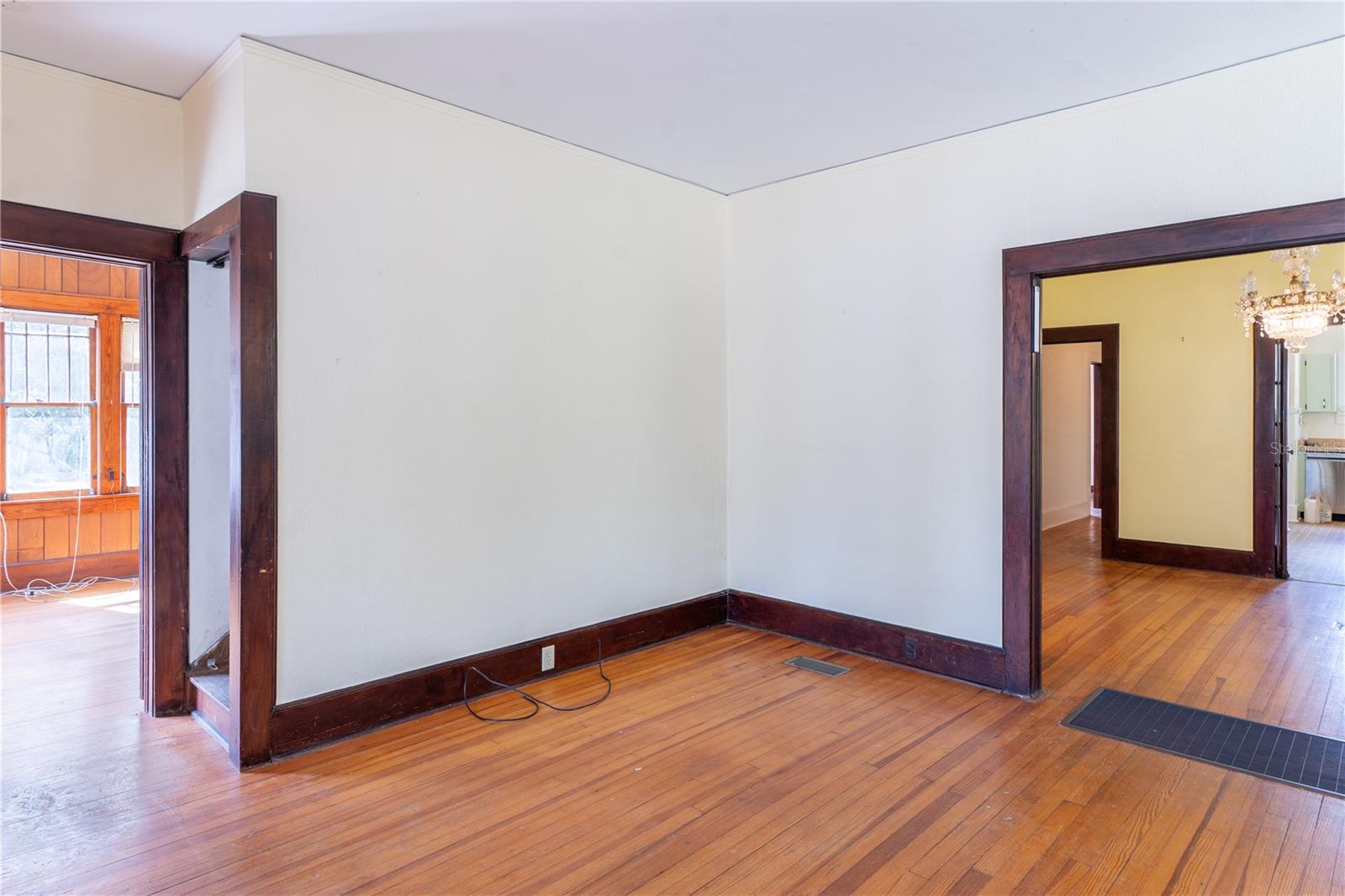 Image 10 of 41 For 1106 4th Street