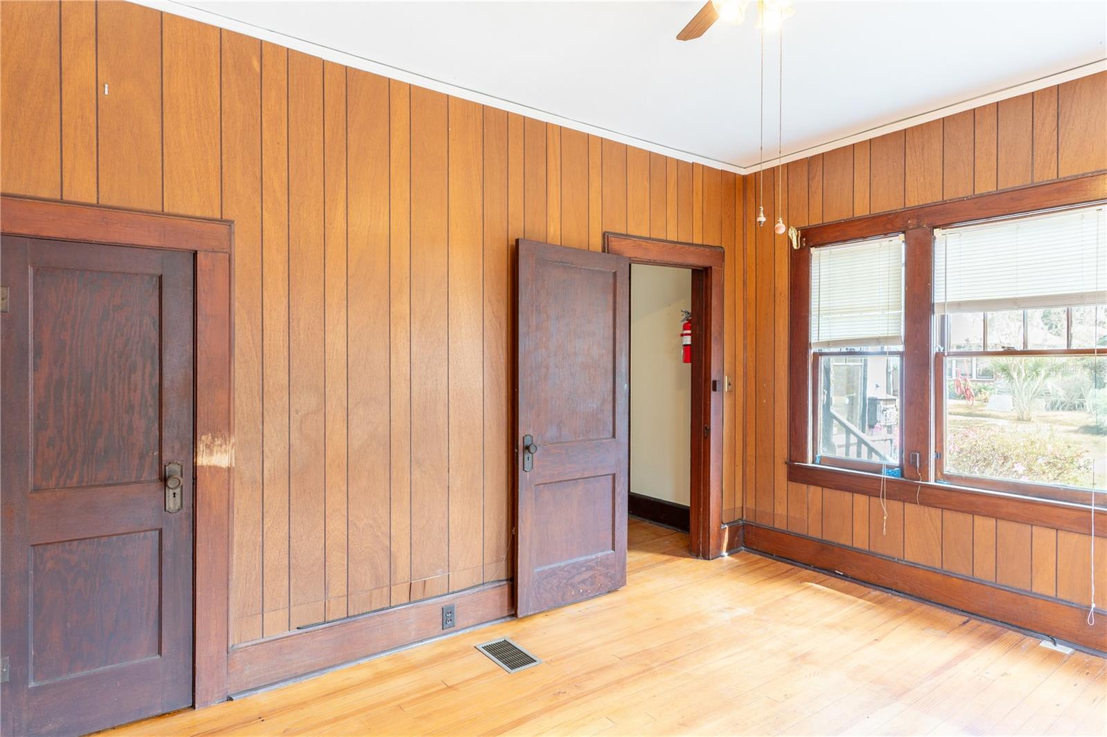 Image 12 of 41 For 1106 4th Street