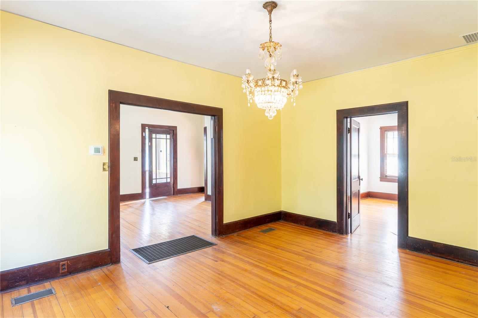 Image 14 of 41 For 1106 4th Street