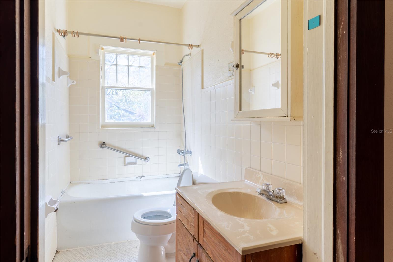 Image 27 of 41 For 1106 4th Street