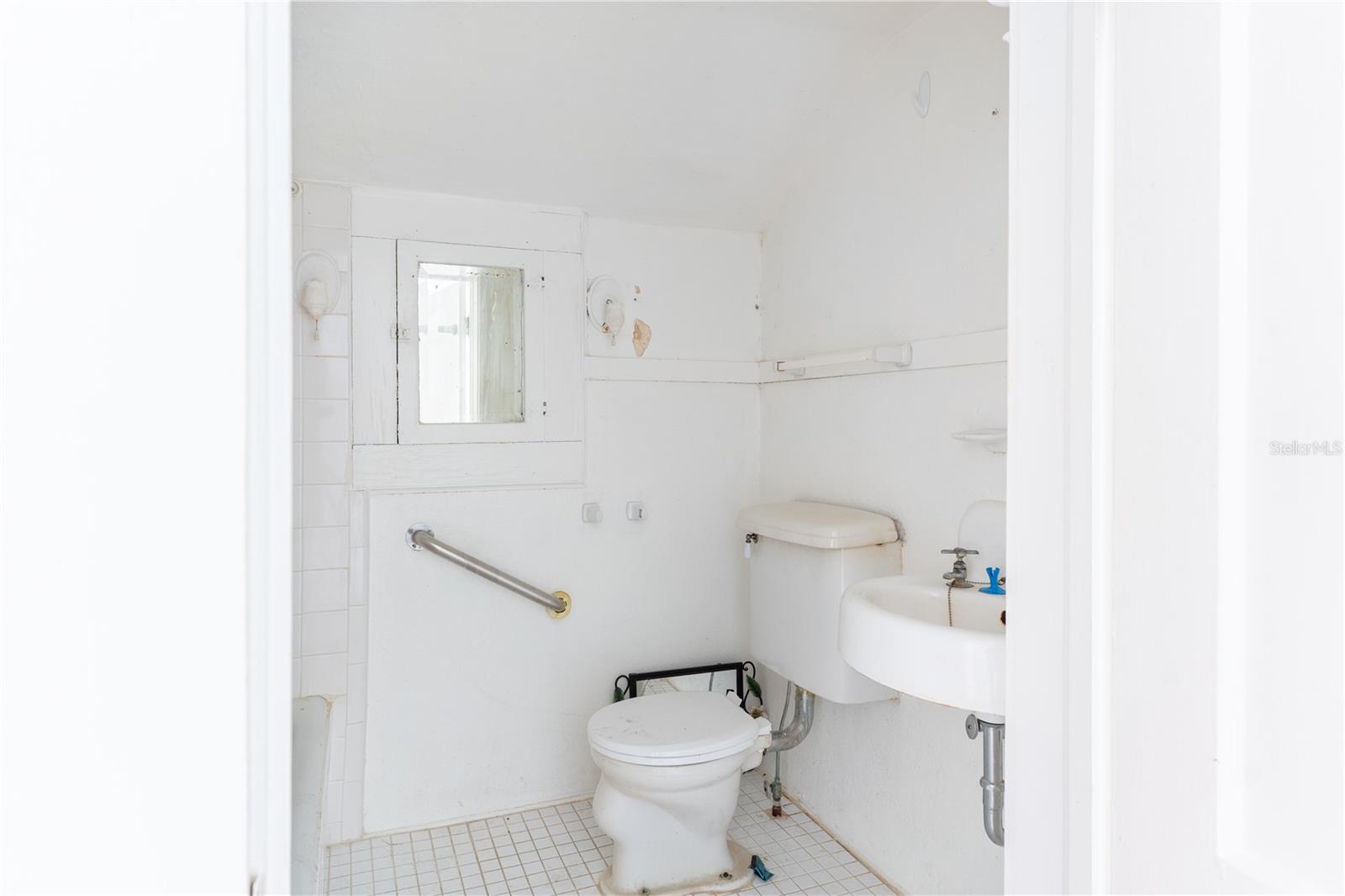 Image 38 of 41 For 1106 4th Street