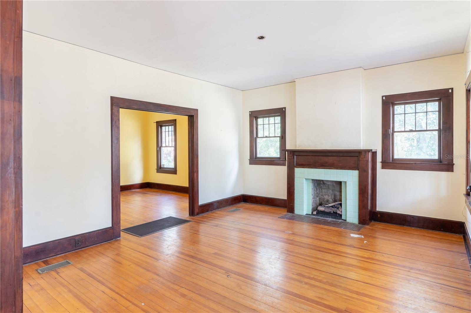 Image 9 of 41 For 1106 4th Street