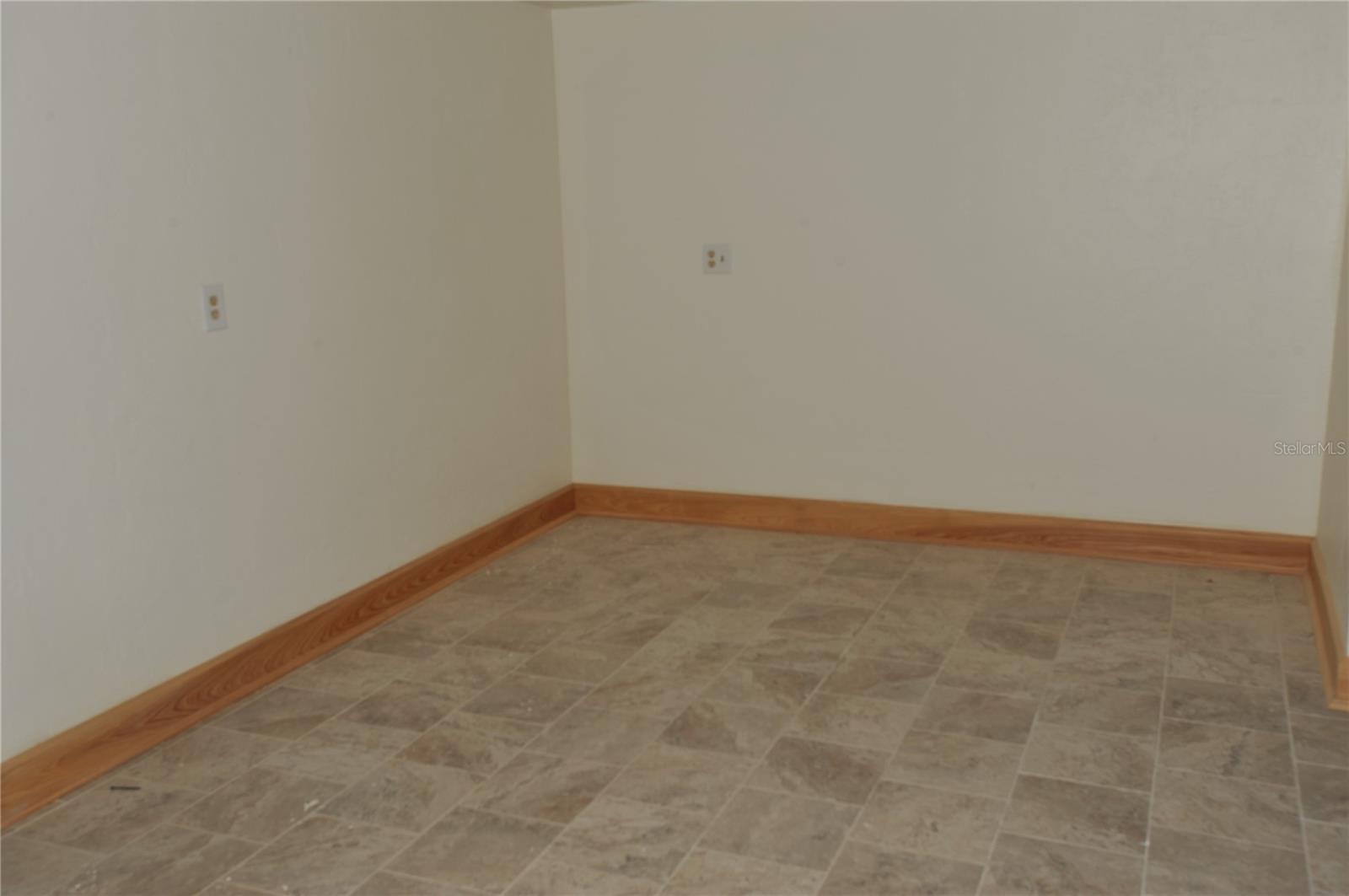 Image 24 of 39 For 3500 21 Street