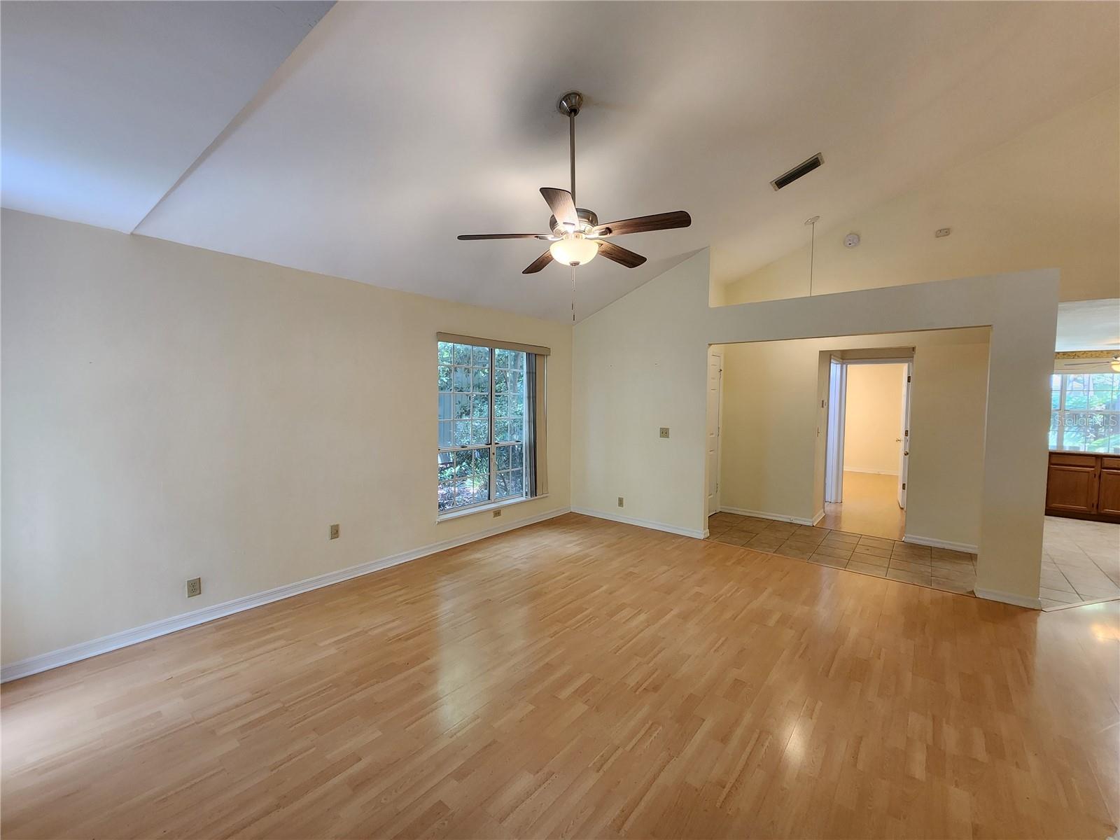 Image 10 of 46 For 5026 94 Street