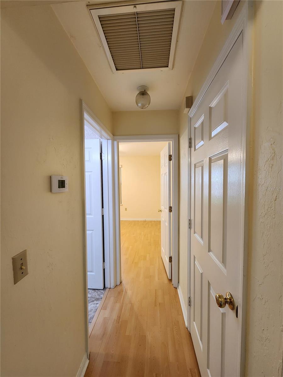 Image 14 of 46 For 5026 94 Street