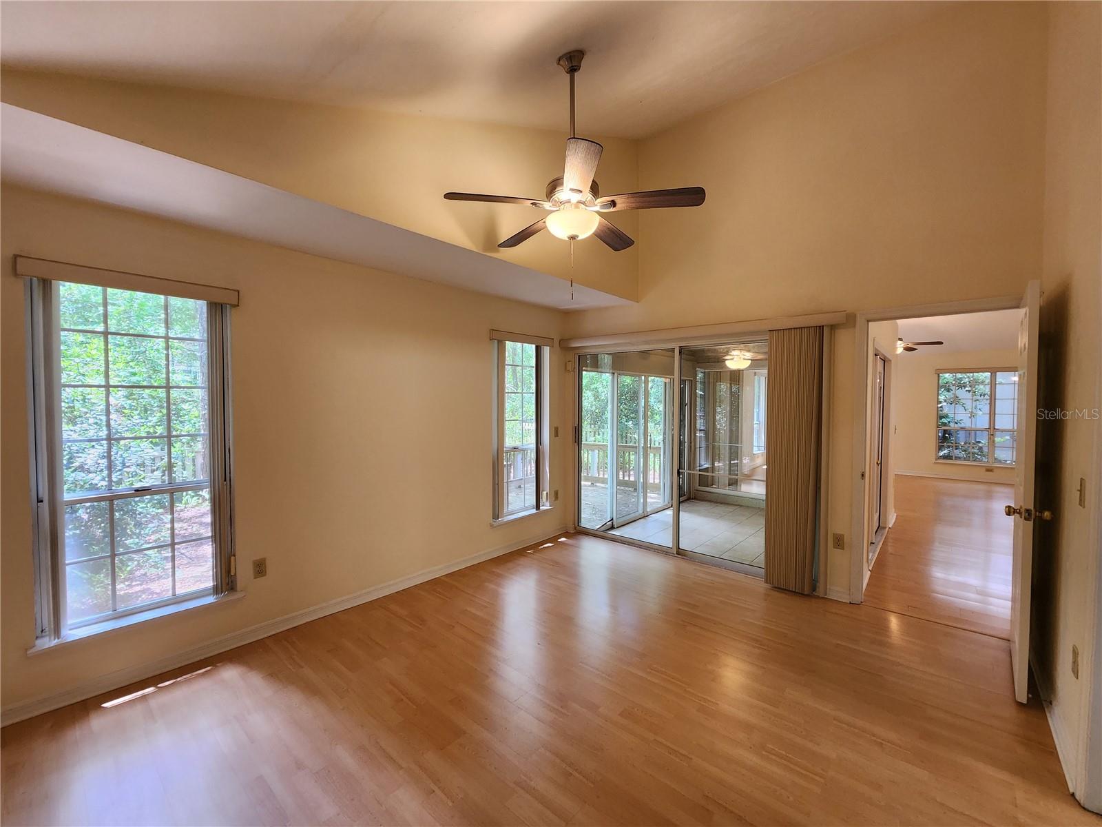 Image 26 of 46 For 5026 94 Street