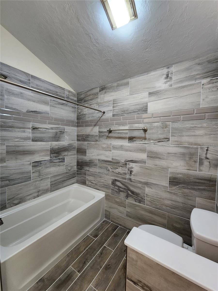 Image 28 of 46 For 5026 94 Street